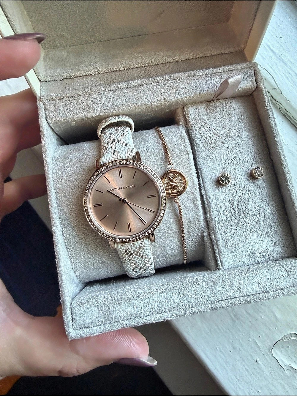 NEW Michael Kors Pyper Rose Gold-Tone Watch and Jewelry Gift Set